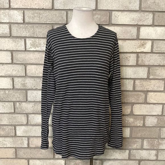 Carbon Tops - 3for$20 Stripped (M) TShirt